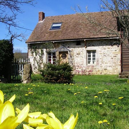 Le Trot'In Chair Bed & Breakfast Martigny-le-Comte Exterior photo