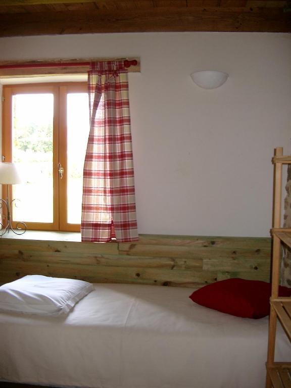Le Trot'In Chair Bed & Breakfast Martigny-le-Comte Room photo