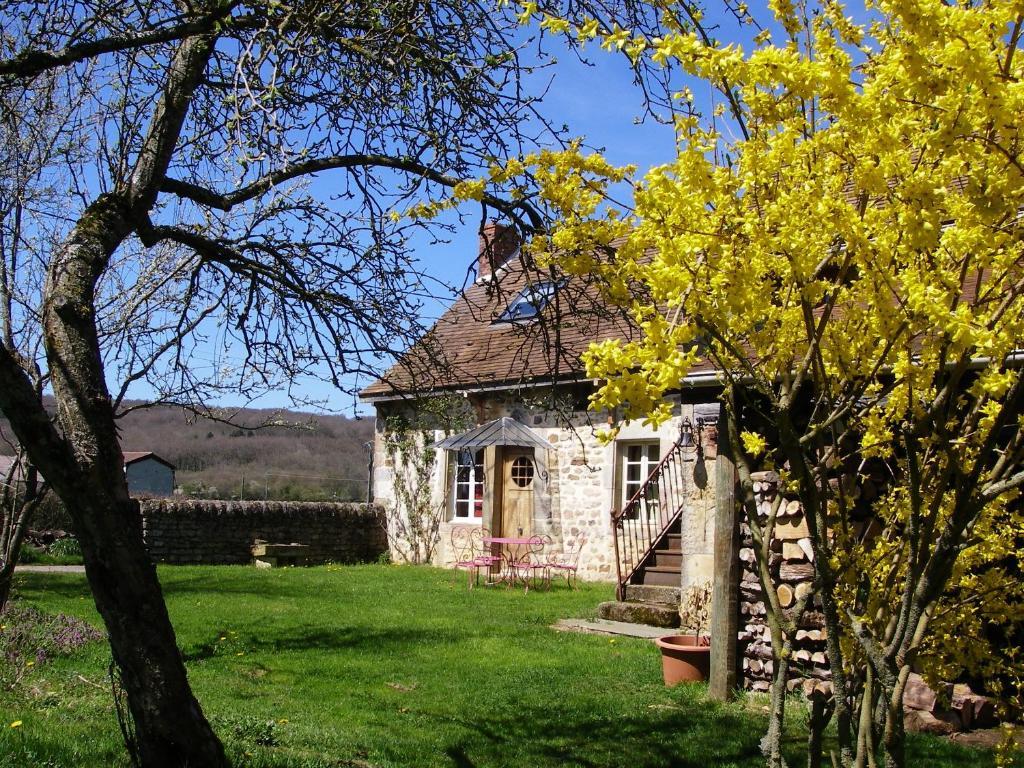 Le Trot'In Chair Bed & Breakfast Martigny-le-Comte Exterior photo